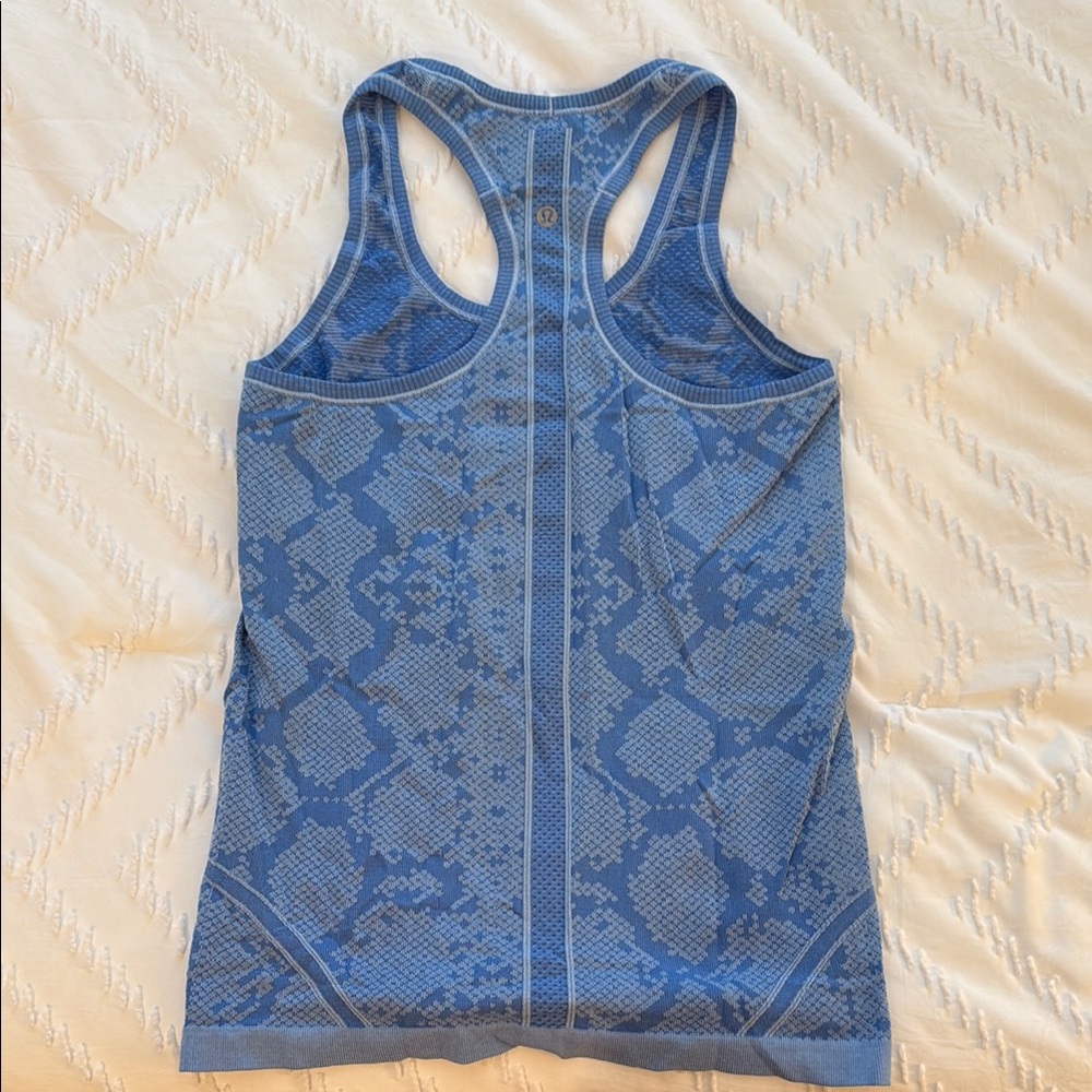 Lululemon Athletica Blue Fitted Sleeveless Tank Top